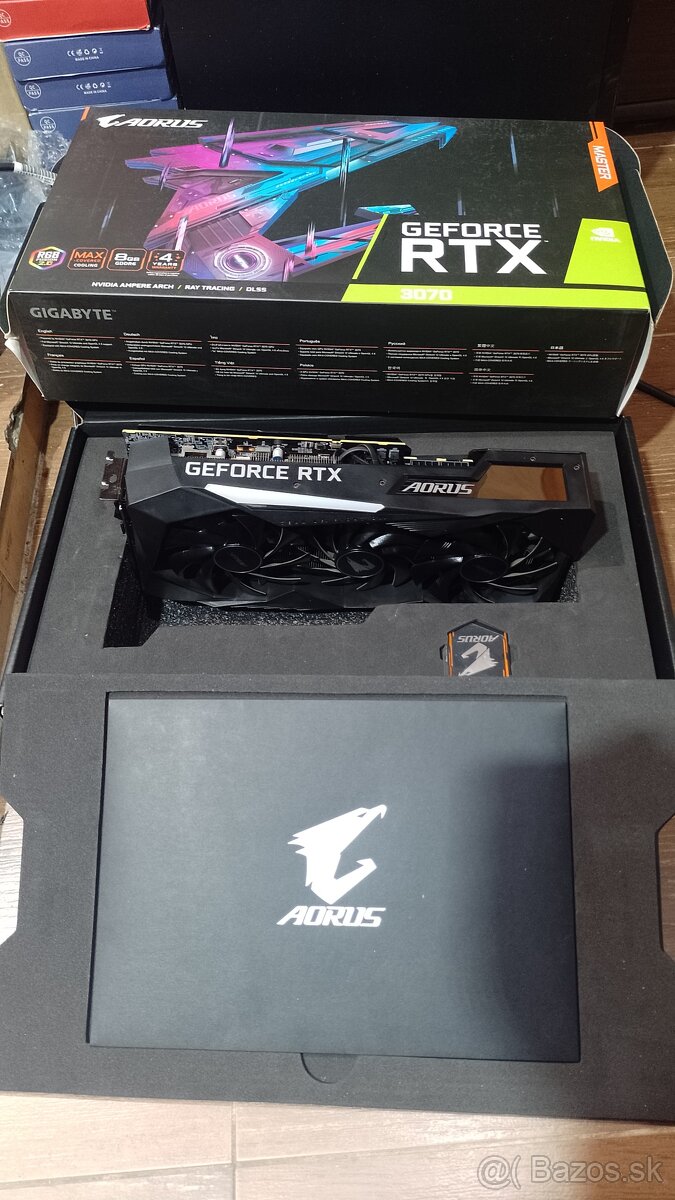 AORUS GeForce RTX 3070 MASTER OC – LCD displej, Dual BIOS - 4