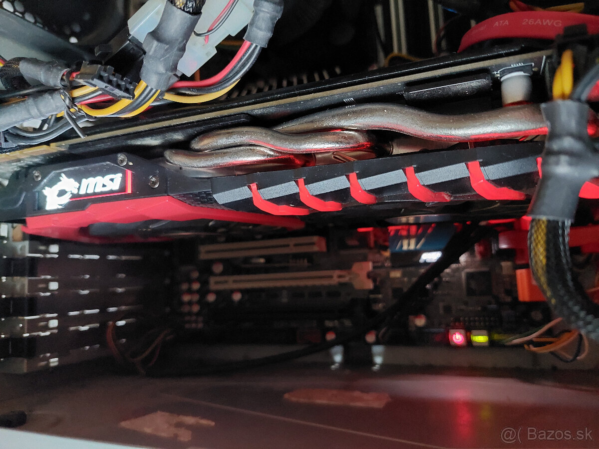 Stolný počítač Asus P6T Deluxe - 4