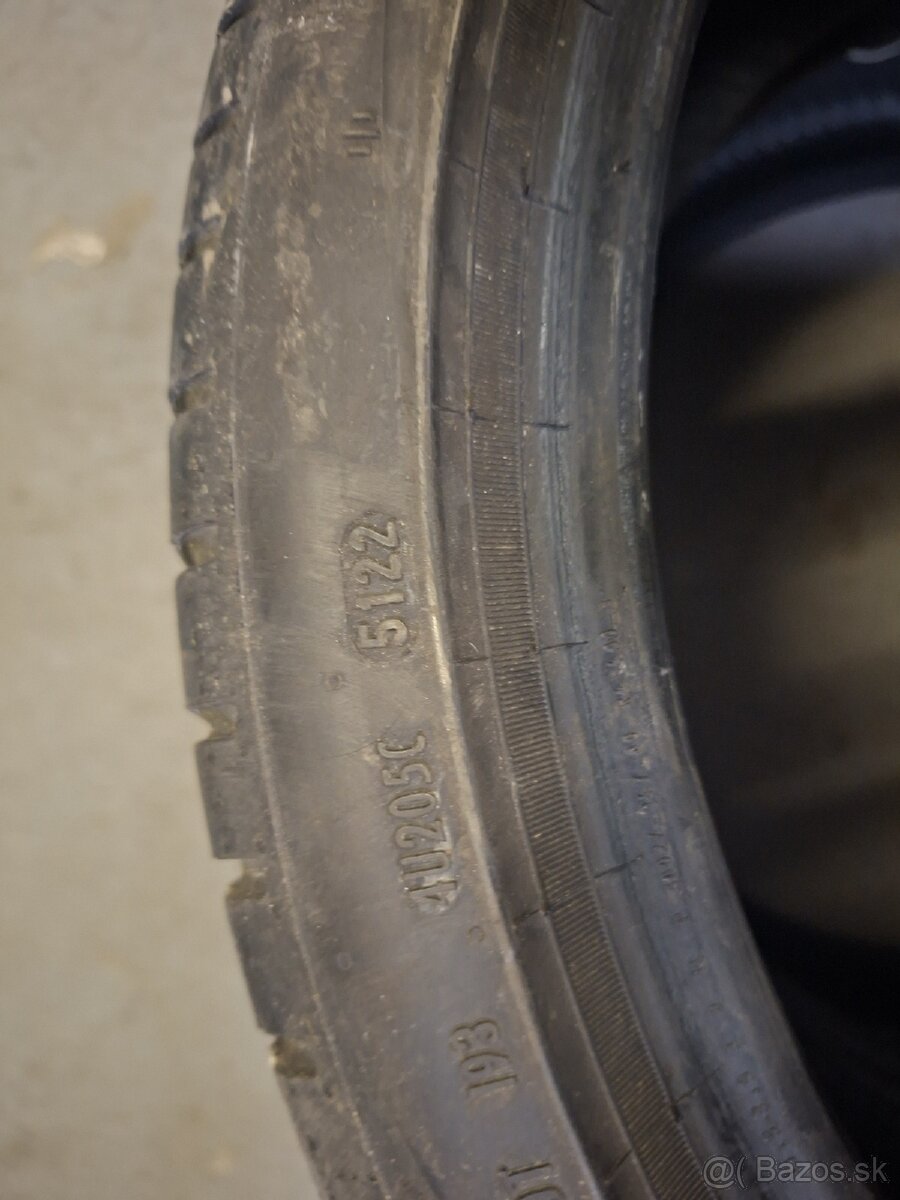 Pirelli 225/40R18 92Y - 4