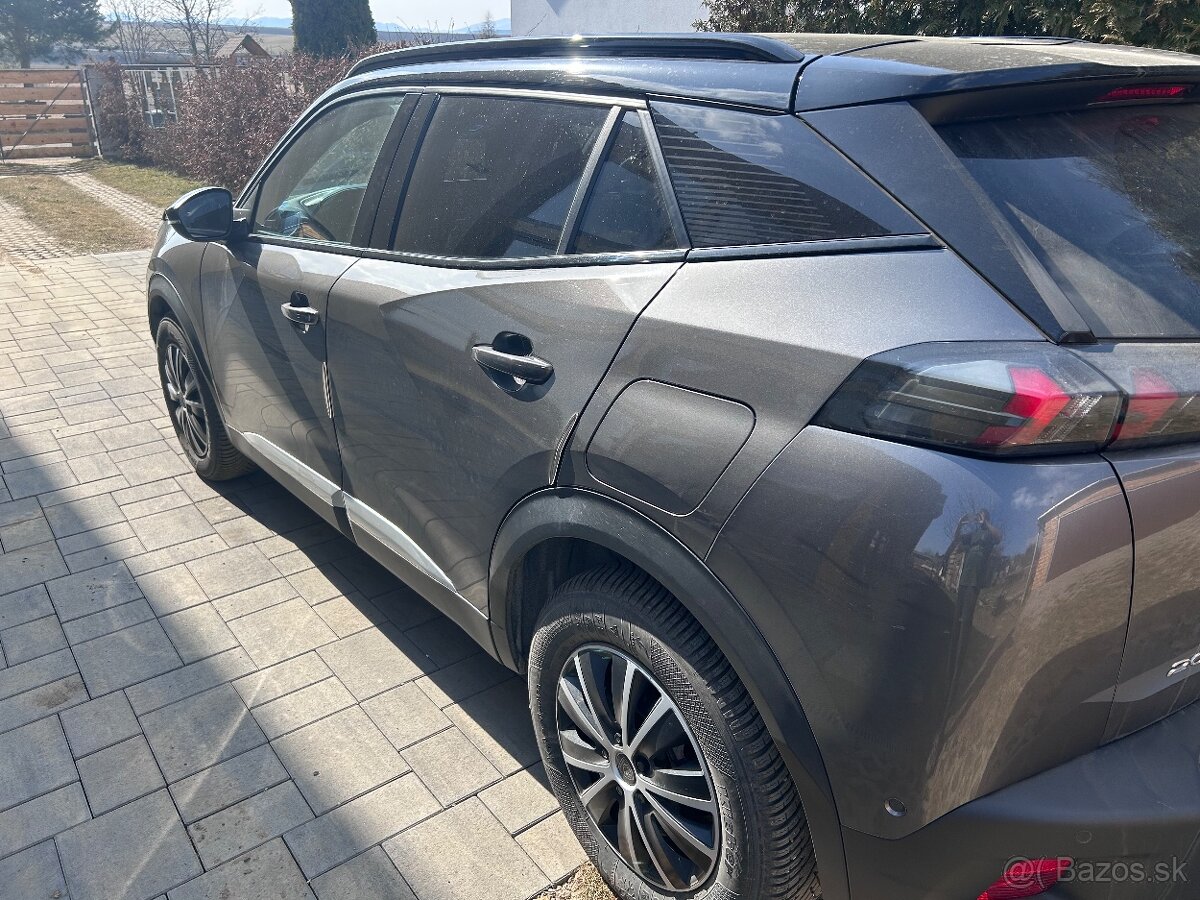 Peugeot 2008 1,5blueHdi - 4