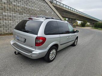 Chrysler Voyager 2.8CRDI - 4