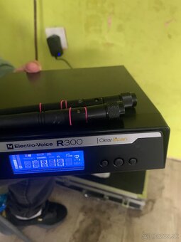 elektro voice - 4