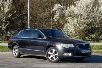 ŠKODA SUPERB 2.0 TDI CR 170k Elegance DSG 2008 - 4