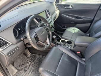 Hyundai Tucson - 4
