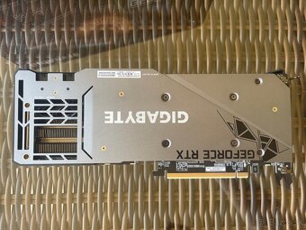 RTX 3070 Gigabyte Gaming OC 8GB - 4