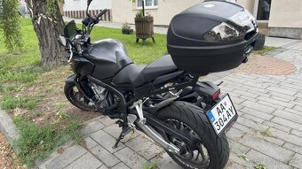 Honda CB 650F - 4