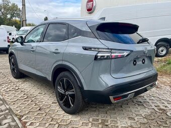 NOVÝ Nissan Qashqai 1.3 DIG-T MHEV X-Tronic Tekna+BOSE - 4