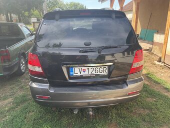 Kia Sorento - 4