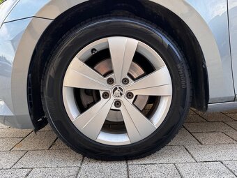 Škoda Superb 3 2.0 TDI Style EU6 Limuzína - 4