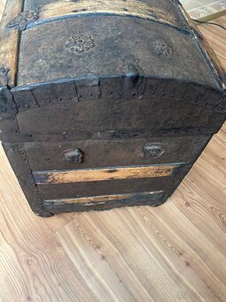 Starožitný lodný kufor - 4