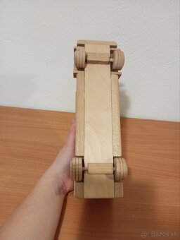 Drevené autíčko autobus - 4