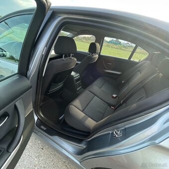 BMW E90 118d FACELIFT - 4