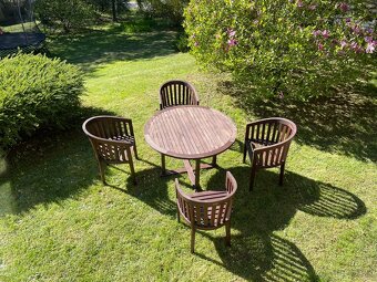 Zahradní stůl s křesílky – materiál teak - 4