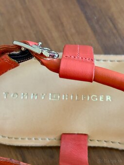 CELOKOŽENÉ SANDÁLKY zn.TOMMY HILFIGER č.40 - 4