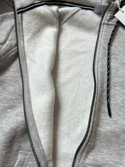 Sivá mikina na zips - nová - 4