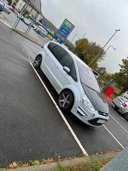 Surne predám  Ford  Smax 2l 120kw 7m - 4