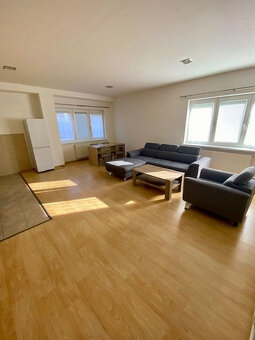 Priestranný bytu 3 + 1 v Čadci - širšie centrum - 4