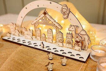 Adventný kalendár - drevený Betlehem - 4