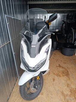Predám Hondu PCX 125 - 4