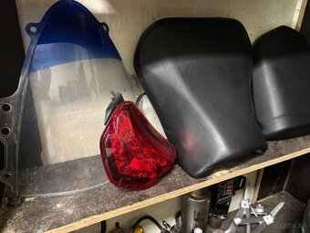 Rozpredam Gsxr 600 k5 - 4
