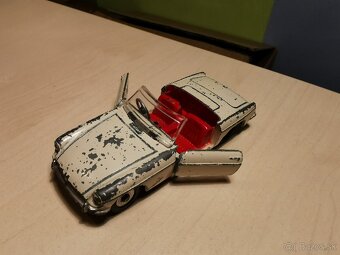 Dinky toys MG B - 4