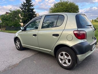 Toyota Yaris 1.0 VVT-i - 4