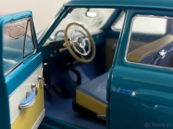 1:18 VOLGA GAZ 21R - Tyrkysová -  IST Models - 4