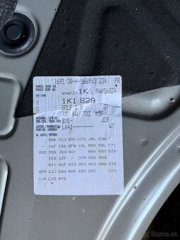 VW Golf 5 1.9 TDI 77KW R-Line - 4