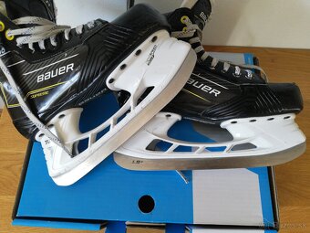 Hokejové korčule Bauer Supreme M30 veľ. 5,5 - 4