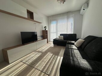Na prenajom 2 izb byt s loggiou v Ružínove (Jarabinková) - 4