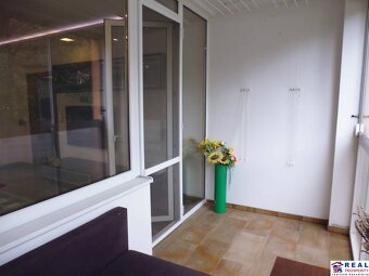 TOP ZREKONŠTRUOVANÝ+ ZARIAD. 5-izb. byt 95 m2+ loggia, vlast - 4