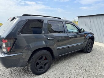 Predám/vymenim jeep 3.7 laredo 157kW.  2007/10 - 4