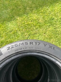 Predám letné pneu Continental 225/45 R17 - 4