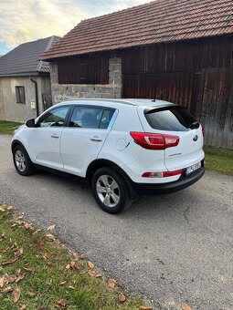 KIA SPORTAGE 1.7 CRDI 85KW RV2013 - 4