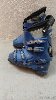 Lyže Atomic 180 cm, lyžiarky Nordica F6 č. 30,5 - 4