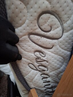 Postel + nočné stolíky - 4