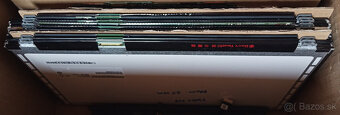 Displaye pre notebooky - 4