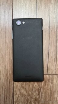 Sony Xperia J - 4