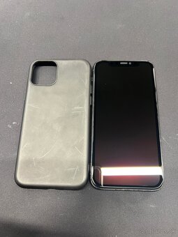 iPhone 11 Pro - 4