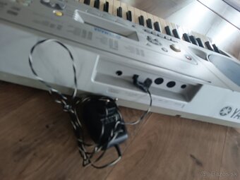 Varhany Yamaha - 4