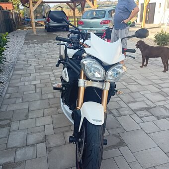Triumph Speed Triple 1050 - 4