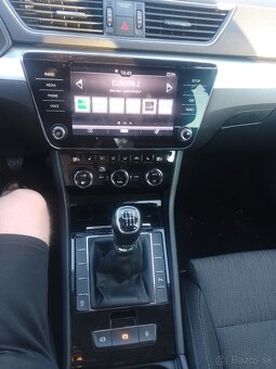Predám Škoda Superb 3 combi obsah 2 liter desel ročník 2019 - 4