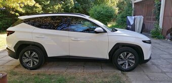 Hyundai Tucson 1,6 T-GDi pohon 4x4 rok 8/2021 SR 58 200km - 4
