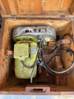 Strojcek na strihanie oviec - bruska, hlavice, noze - 4