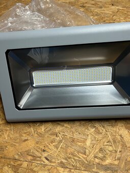 Halogénové LED lampy - 4