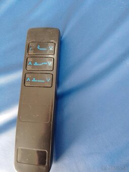 Polohovacia posteľ, príručný stolík, WC misa - 4