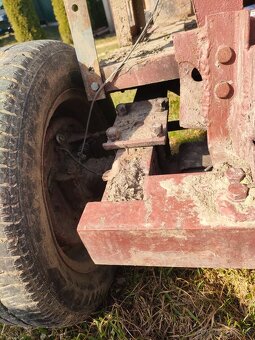 Mám napredaj dieli aro - 4