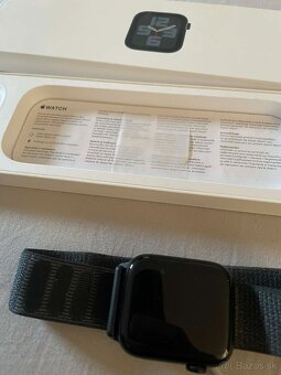Predávam hodinky Apple Watch - 4