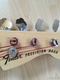 Basgitara Fender Precision Bass, fretless - 4