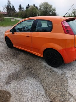Fiat Grande Punto - 4